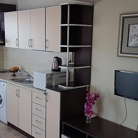 Tashevi Apartments Pomorie Esterno foto
