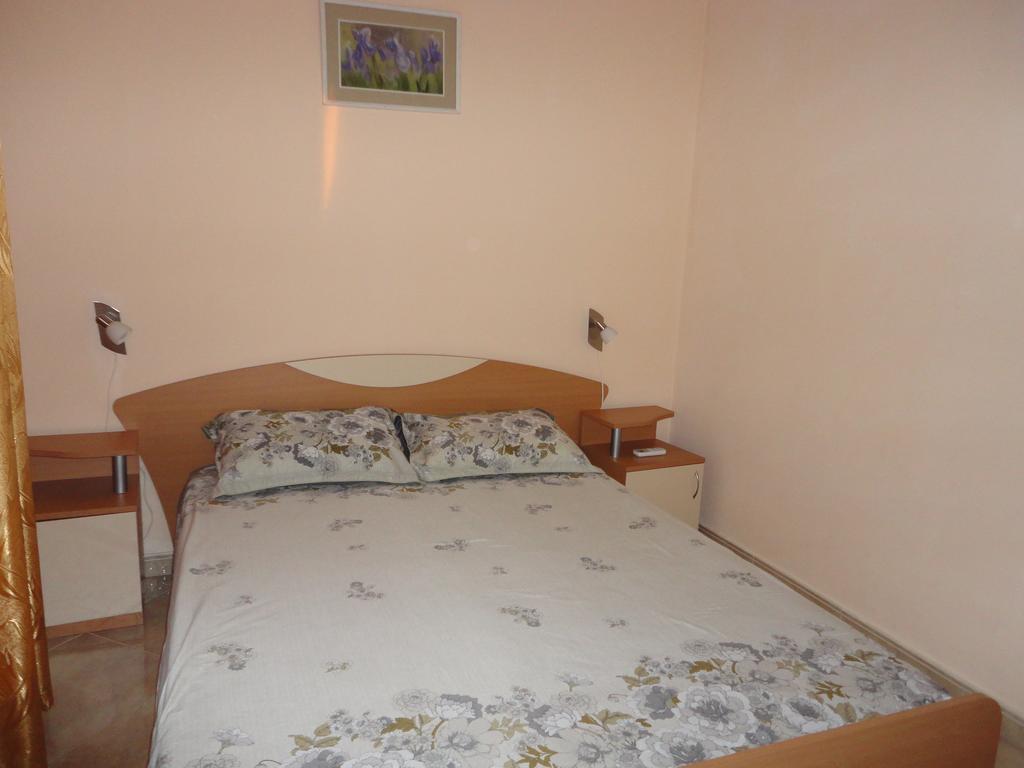 Tashevi Apartments Pomorie Esterno foto