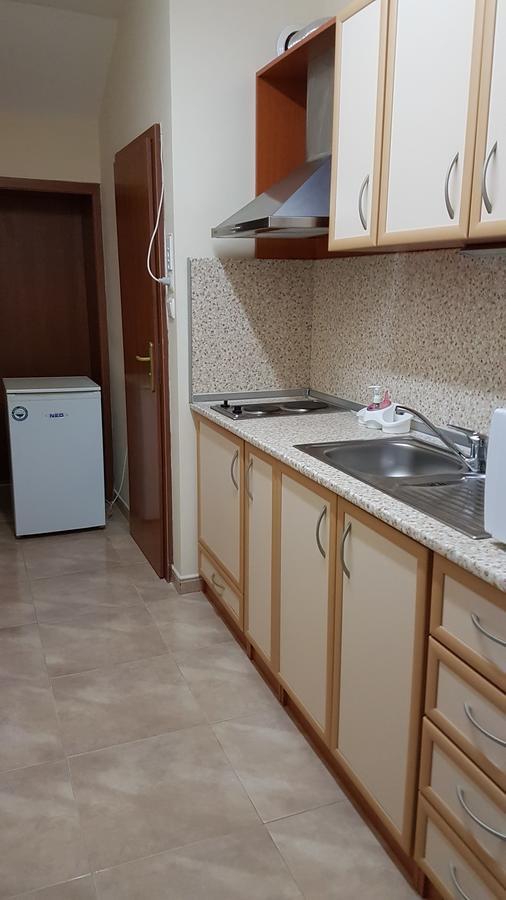 Tashevi Apartments Pomorie Esterno foto